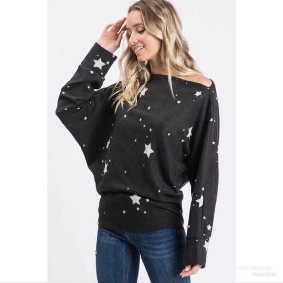 ⭐️LAST ONE! ⭐️Off Shoulder Star Sweater Top - Picture 2 of 10